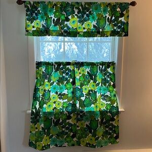 VTG Vibrant Handmade Floral Café Curtains